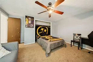 225 Lynn Ann Dr, Pittsburgh, PA 15068 - Photo 21