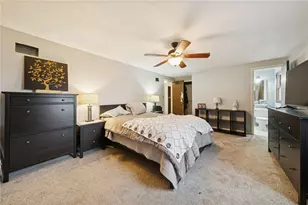 225 Lynn Ann Dr, Pittsburgh, PA 15068 - Photo 23