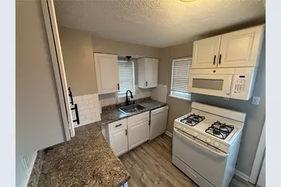 1319 Woodbourne Ave, Pittsburgh, PA 15226 - Photo 3