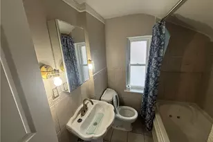 1319 Woodbourne Ave, Pittsburgh, PA 15226 - Photo 9