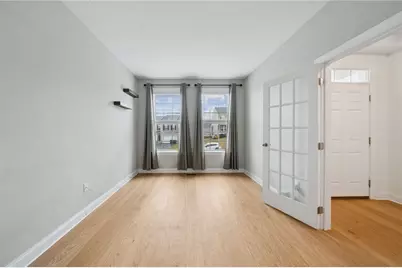 5600 Willow Terrace Dr, Bethel Park, PA 15102 - Photo 7