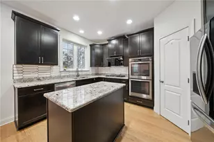 5600 Willow Terrace Dr, Bethel Park, PA 15102 - Photo 3