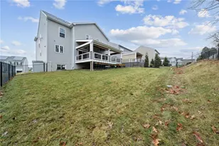 5600 Willow Terrace Dr, Bethel Park, PA 15102 - Photo 31