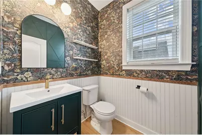 5600 Willow Terrace Dr, Bethel Park, PA 15102 - Photo 9