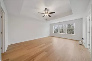 5600 Willow Terrace Dr, Bethel Park, PA 15102 - Photo 11