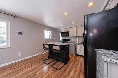 5014 Ozark Dr, Pittsburgh, PA 15239 - Photo 7