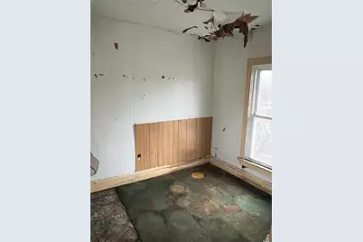 1022 Gaskill Ave, Jeannette, PA 15644 - Photo 15