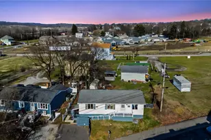 1152 W Gibson Ave, Connellsville, PA 15425 - Photo 3