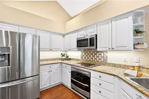 1723 Heather Heights Dr, Moon/Crescent Twp, PA 15046 - Photo 3