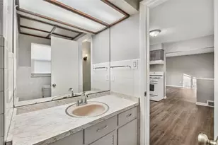 741 Bucyrus St, Elliott, PA 15220 - Photo 9