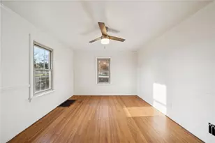 815 Elizabeth St, Wilkins Township, PA 15221 - Photo 5