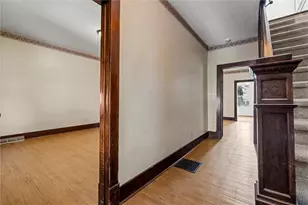 325 Walnut St, Vandergrift, PA 15690 - Photo 11