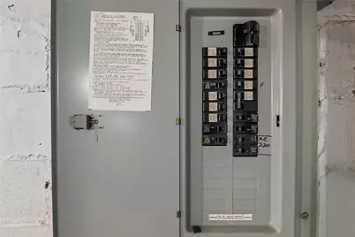 325 Walnut St, Vandergrift, PA 15690 - Photo 23