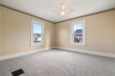 325 Walnut St, Vandergrift, PA 15690 - Photo 17