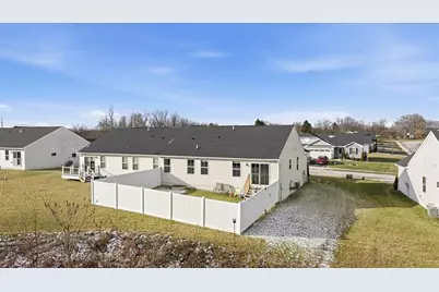 237 Smith Lane, Chippewa Township, PA 15010 - Photo 5