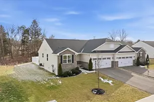 237 Smith Ln, Chippewa Township, PA 15010 - Photo 3