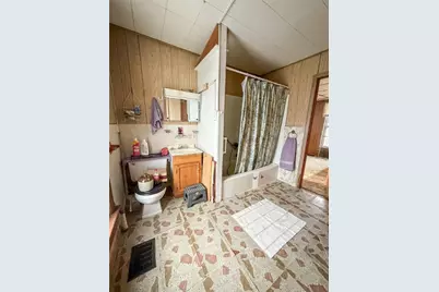 202 Central Ave, Chicora Boro, PA 16025 - Photo 29