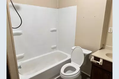 619 Schaaf Pl, Erie City, PA 16503 - Photo 13