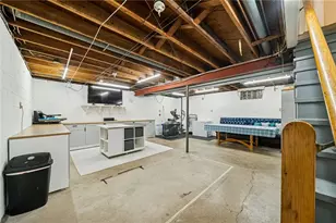 318 Maple St, West Mifflin, PA 15122 - Photo 23