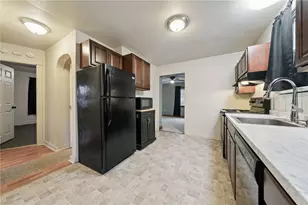 2052 McKinney Rd, Monroeville, PA 15146 - Photo 13