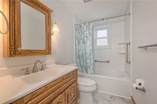 532 Waterbury Dr, Hempfield Township, PA 15601 - Photo 13