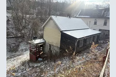 325 15th St, Donora, PA 15033 - Photo 1