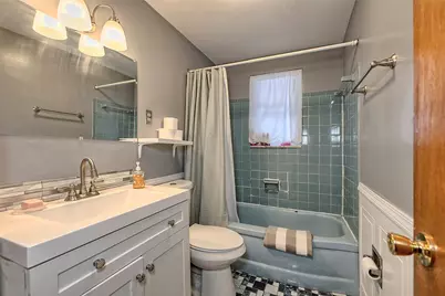 804 Norvell Drive, Pittsburgh, PA 15235 - Photo 9