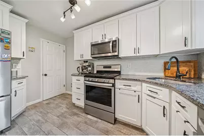 6833 Meade St #11, Pittsburgh, PA 15208 - Photo 3