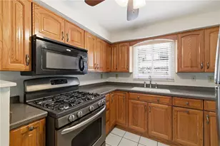 1368 Cathell Rd, Pittsburgh, PA 15236 - Photo 11