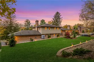 2421 Edgewood Dr, Pittsburgh, PA 15241 - Photo 3