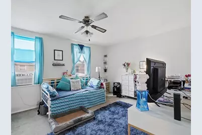 300 Gardner St, McKees Rocks, PA 15136 - Photo 11