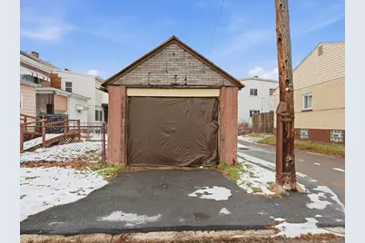 300 Gardner St, McKees Rocks, PA 15136 - Photo 17