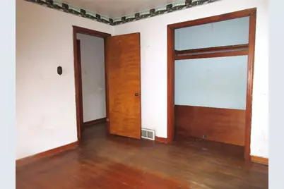 1684 E Maiden St, South Strabane, PA 15301 - Photo 9