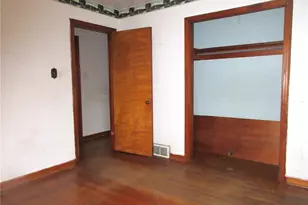 1684 E Maiden St, South Strabane, PA 15301 - Photo 9