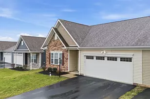 430 Dana Dr, Pittsburgh, PA 15068 - Photo 3