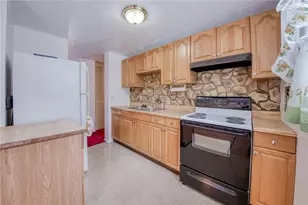 3092 Countryside Dr, Pittsburgh, PA 15101 - Photo 9