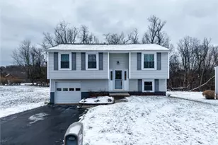 3092 Countryside Dr, Pittsburgh, PA 15101 - Photo 1