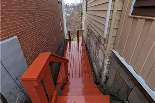 126 E Meyers St, Pittsburgh, PA 15210 - Photo 31