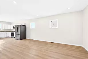 03 Pioneer Ave, Ross Twp, PA 15229 - Photo 13