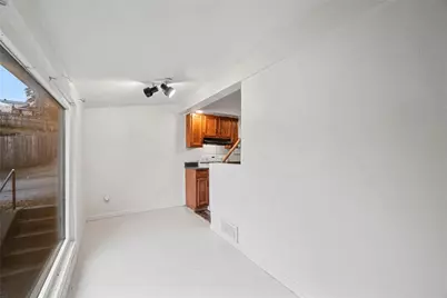 2004 Woodmont Ave, Arnold, PA 15068 - Photo 7