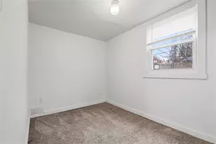 2004 Woodmont Ave, Arnold, PA 15068 - Photo 9