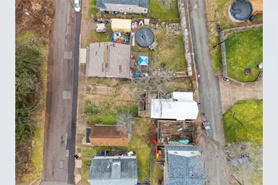 2004 Woodmont Ave, Arnold, PA 15068 - Photo 25