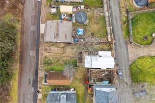 2004 Woodmont Ave, Arnold, PA 15068 - Photo 25