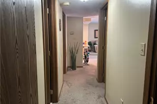 308 Clubhouse Dr, South Strabane, PA 15301 - Photo 9