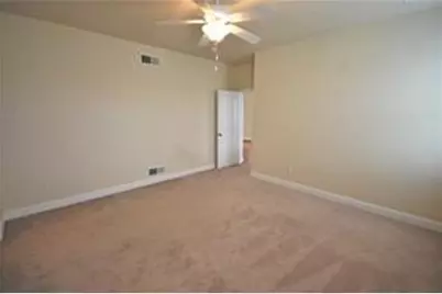 216 S Tuscan Way, Hempfield Township, PA 15601 - Photo 9