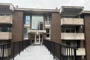 3302 Charlemagne Cir, Ross Twp, PA 15237 - Photo 1