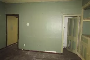 1817 4th Ave, Beaver Falls, PA 15010 - Photo 11