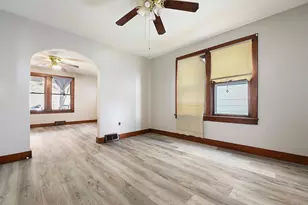 825 Pine St, Ambridge, PA 15003 - Photo 5