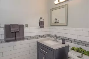 8476 Coventry Dr, Pittsburgh, PA 15101 - Photo 17