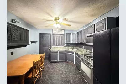 212 Kingston Drive, Wilkins Township, PA 15235 - Photo 7